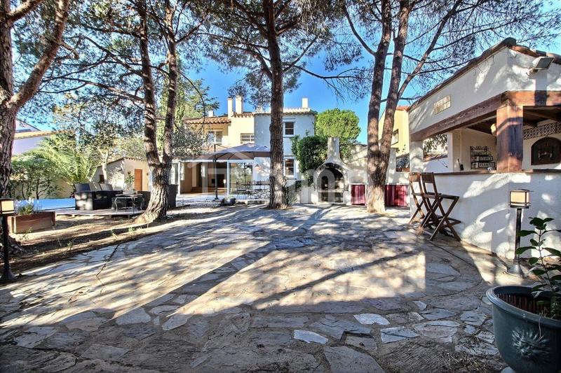 Villa - 189 m² - 7 pièces