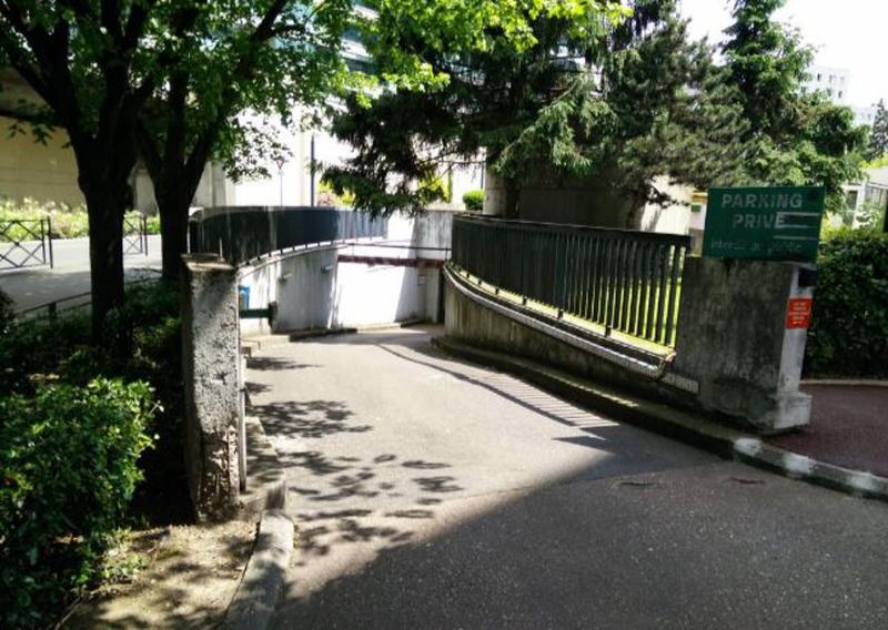 Parking / Garage - 24 m²