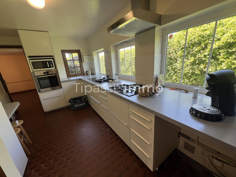 Maison - 180 m² - 10 pièces