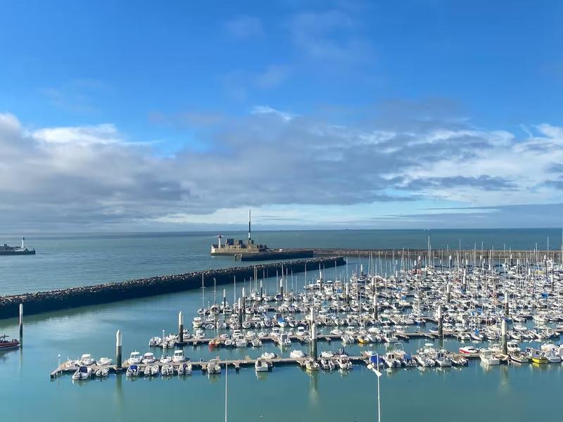 Appartement - 125 m² - 5 pièces