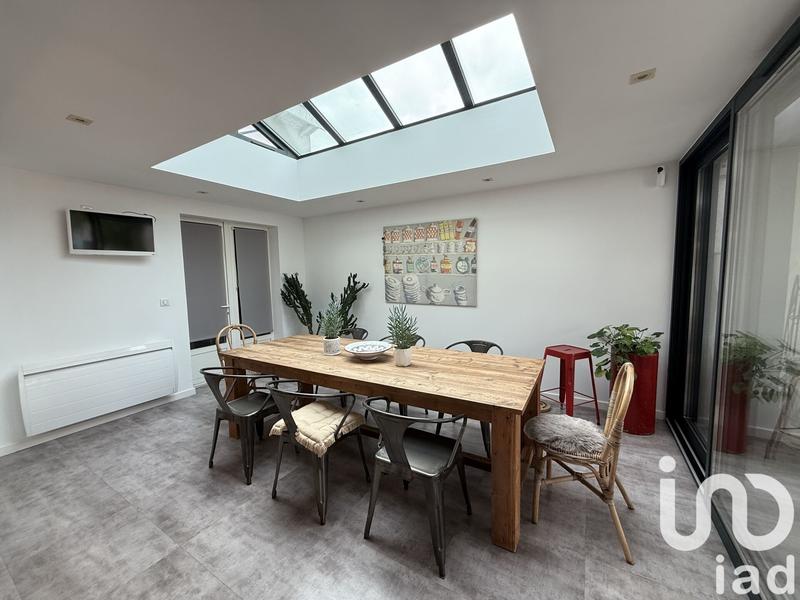 Maison - 208 m² - 6 pièces