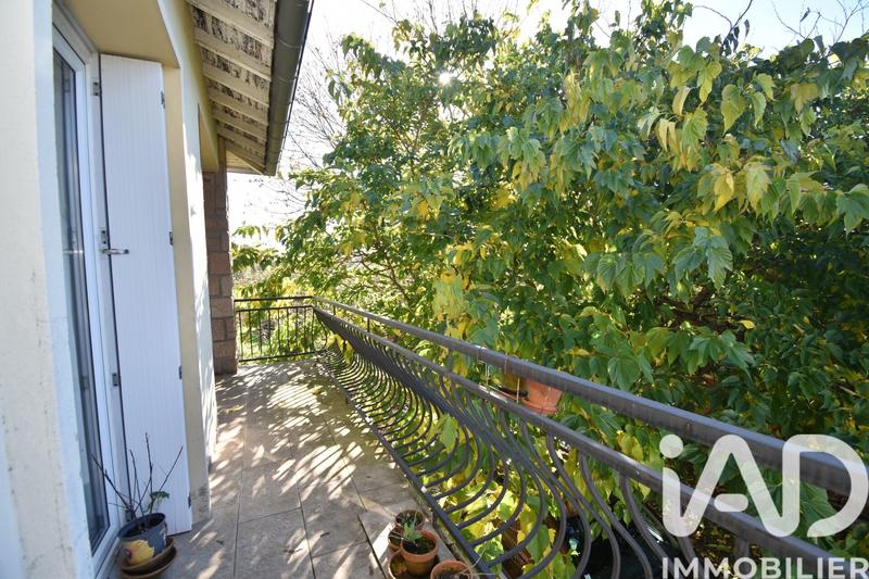 Maison - 195 m² - 10 pièces