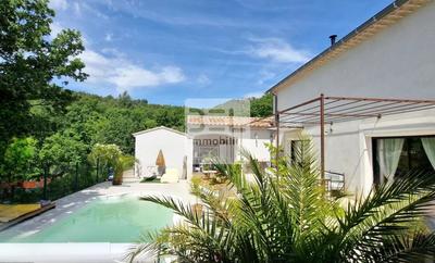 Immeuble - 315 m² - 13 pièces