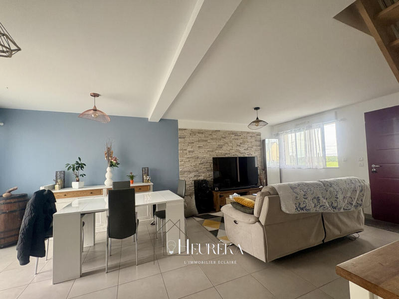 Maison - 97 m² - 5 pièces
