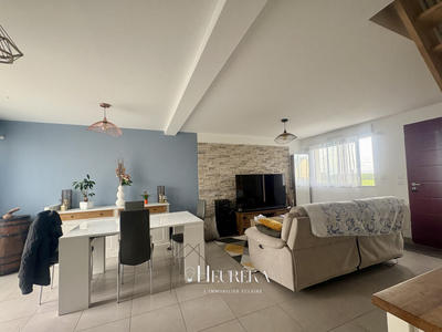 Maison - 97 m² - 5 pièces