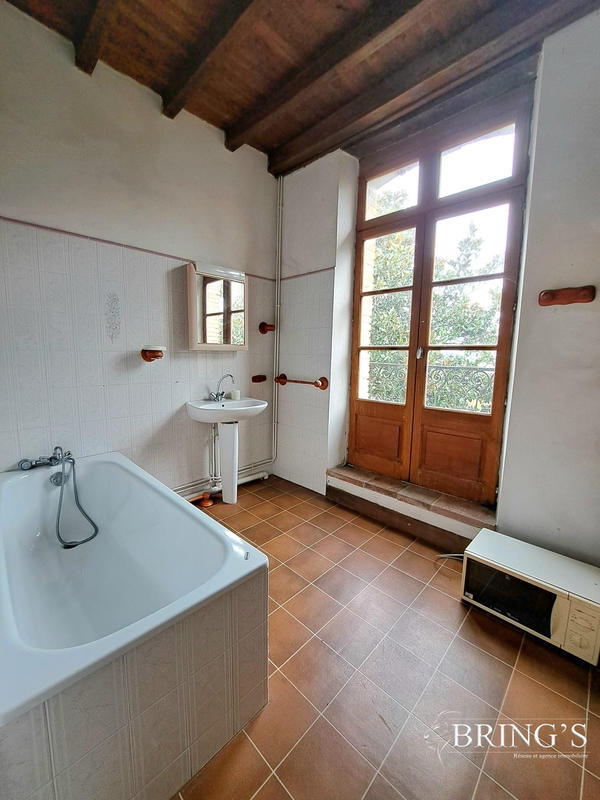 Maison ancienne - 283 m² - 8 pièces