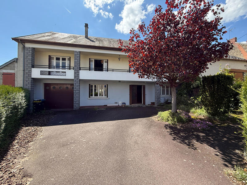 Maison - 200 m² - 6 pièces