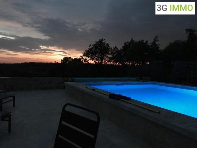 Maison en pierre - 252 m² - 9 pièces