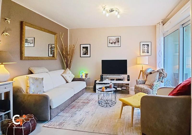 Appartement - 87 m² - 5 pièces