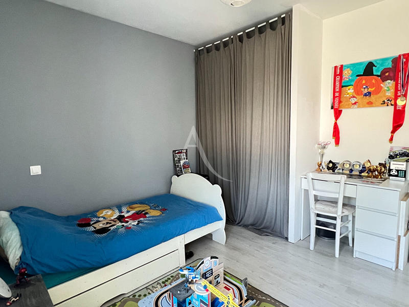 Maison - 143 m² - 6 pièces