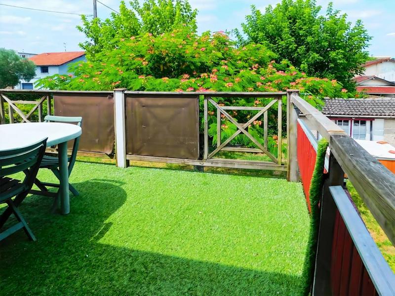 Maison - 210 m² - 8 pièces