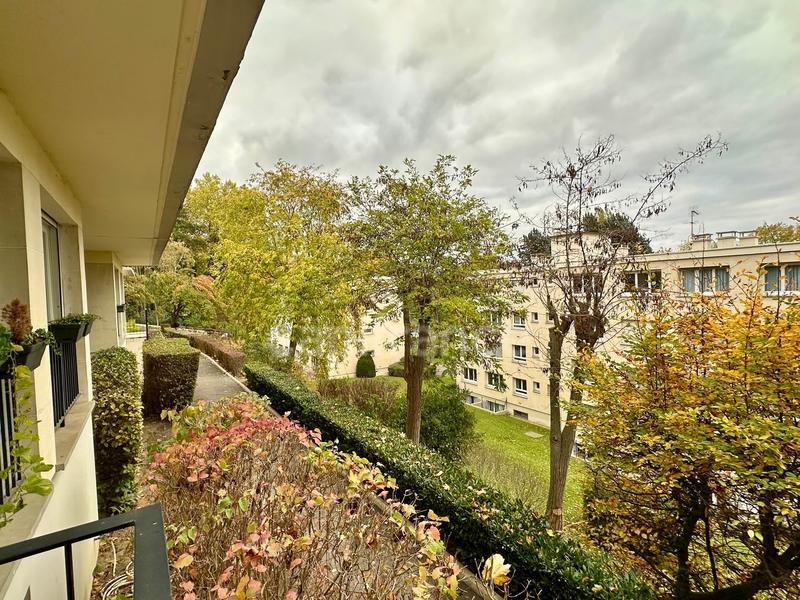 Appartement bourgeois - 103 m² - 5 pièces