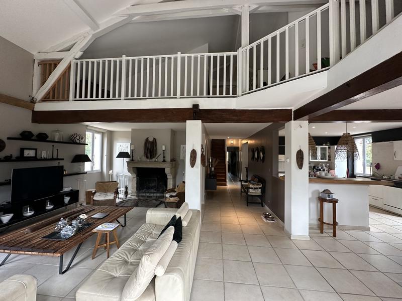 Bastide - 280 m² - 7 pièces