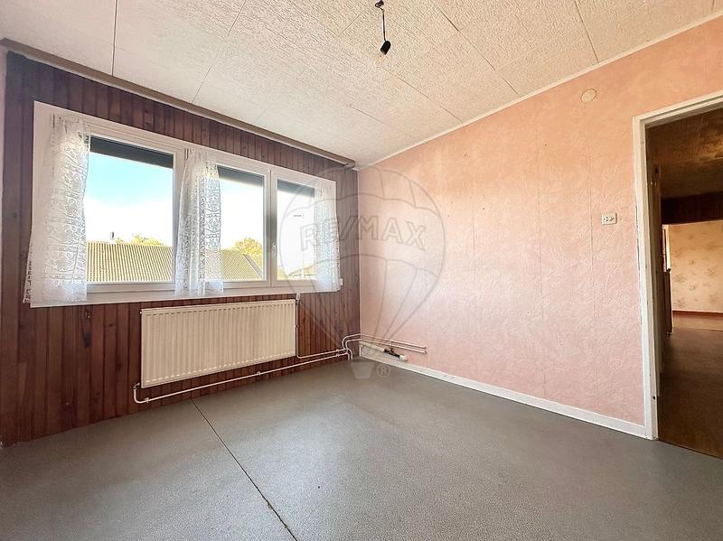 Maison - 96 m² - 5 pièces