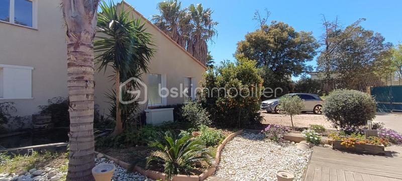 Maison - 220 m² - 7 pièces