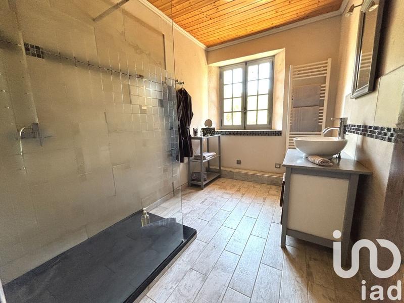 Maison - 248 m² - 8 pièces