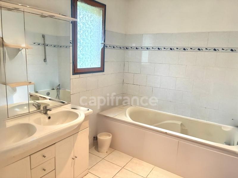 Maison - 152 m² - 6 pièces