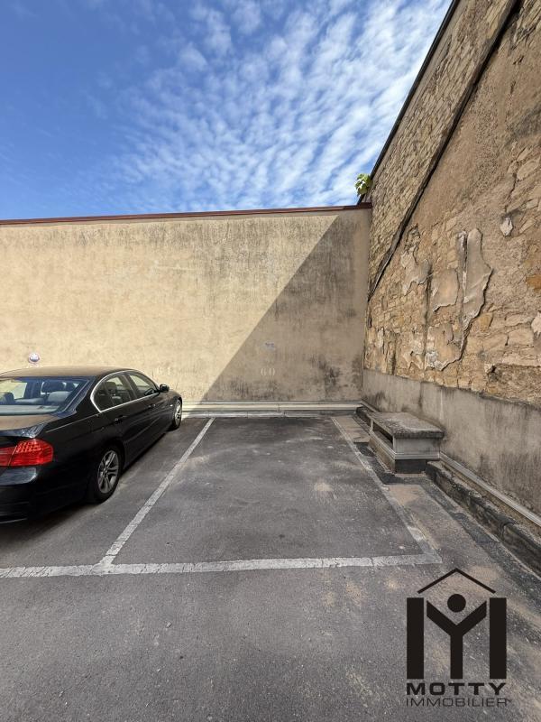 Parking - 5 m²