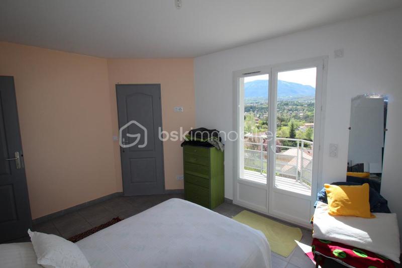 Maison traditionnelle - 171 m² - 7 pièces