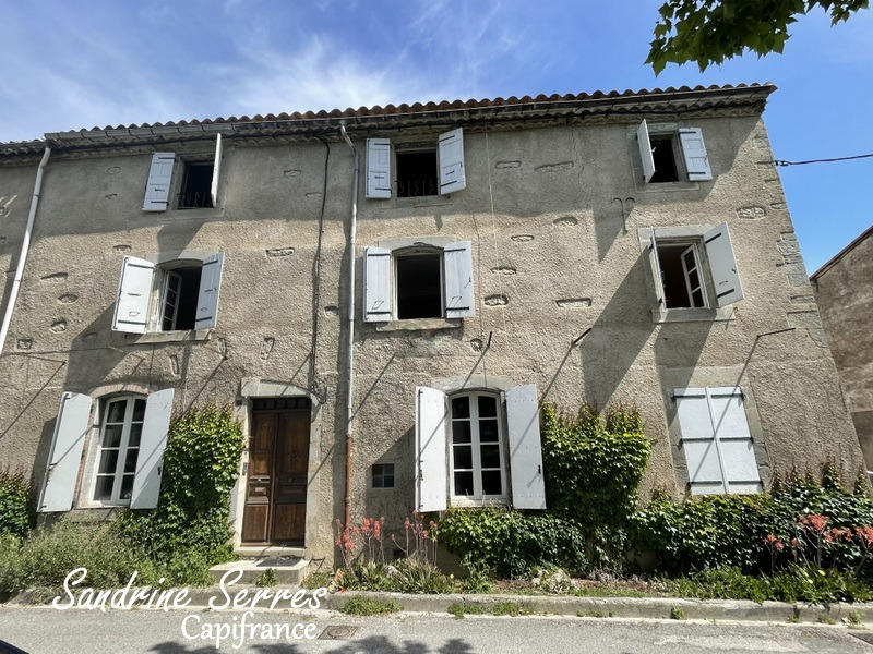 Maison de village - 299 m² - 8 pièces