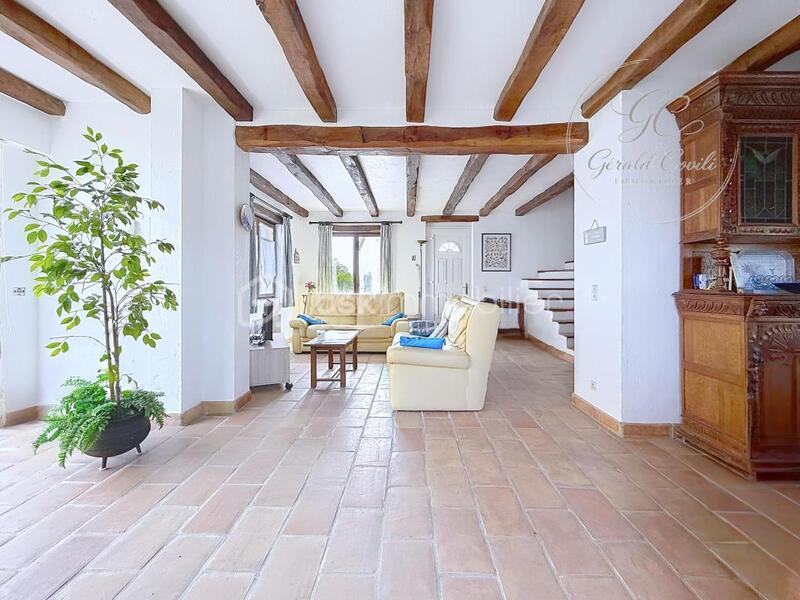 Maison - 142 m² - 5 pièces