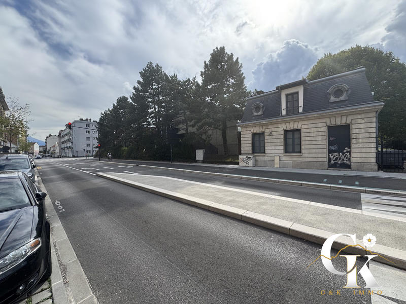 Local commercial - 36 m² - 2 pièces