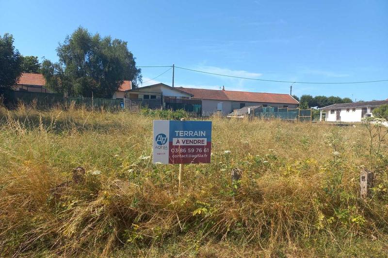 Terrain constructible - 840 m²