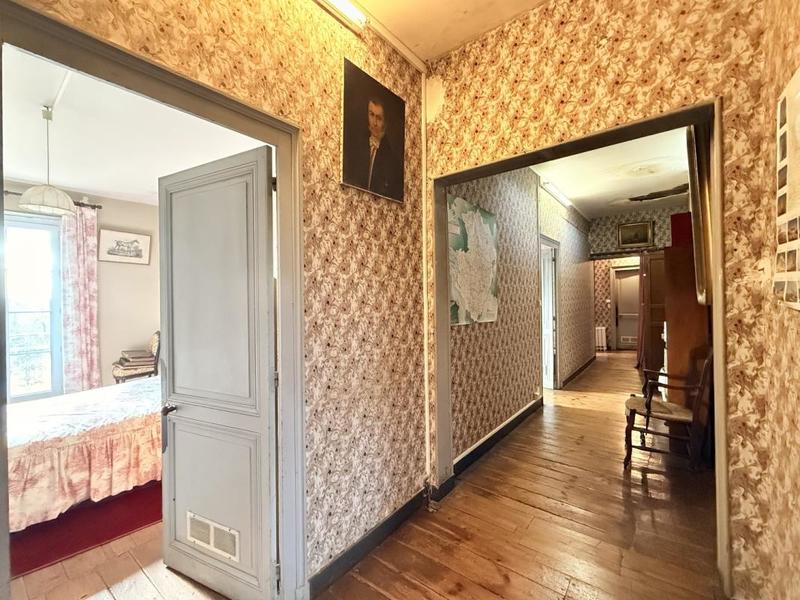 Maison - 471 m² - 14 pièces