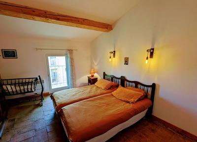 Maison - 250 m² - 8 pièces