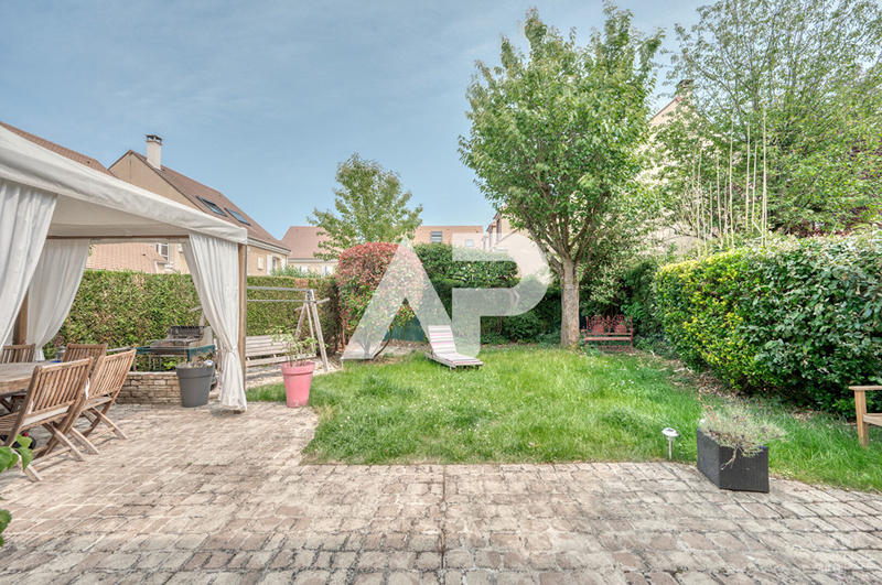 Maison - 163 m² - 7 pièces