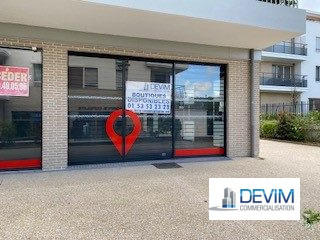Local commercial - 179 m²