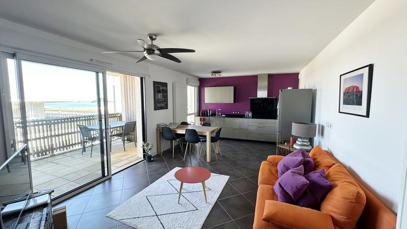 Appartement sur toit - 67 m² - 3 pièces