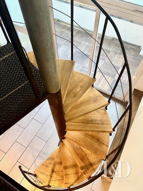 Duplex - 113 m² - 6 pièces