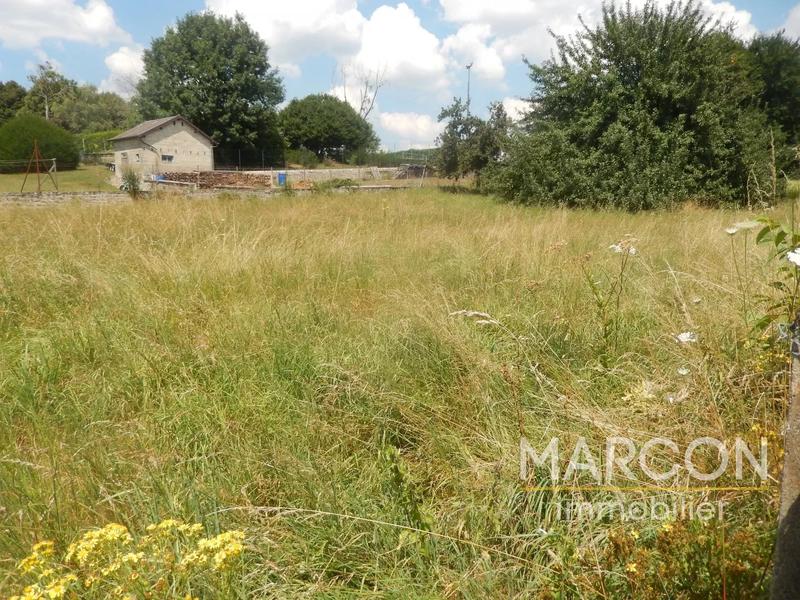 Terrain constructible - 1 734 m²