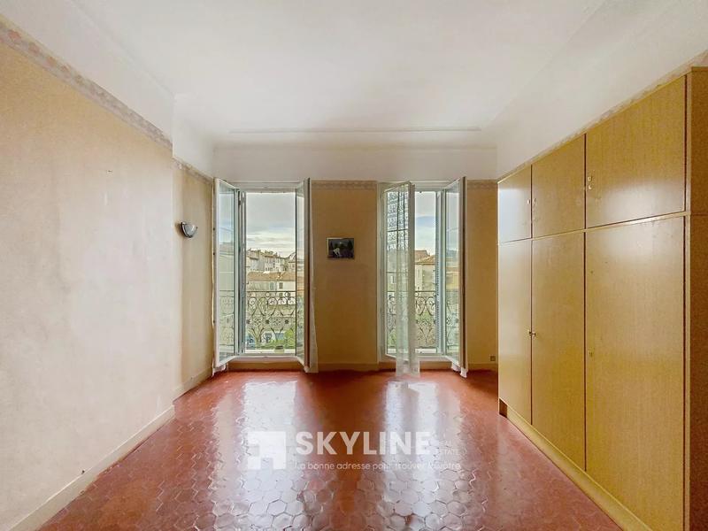 Appartement - 97 m² - 4 pièces