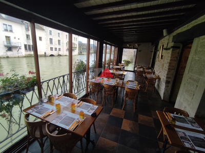 Fonds de commerce - Magasins - 200 m²