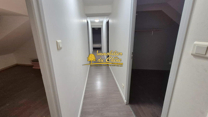 Appartement - 99 m² - 5 pièces