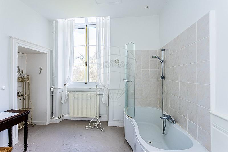 Château - 388 m² - 15 pièces