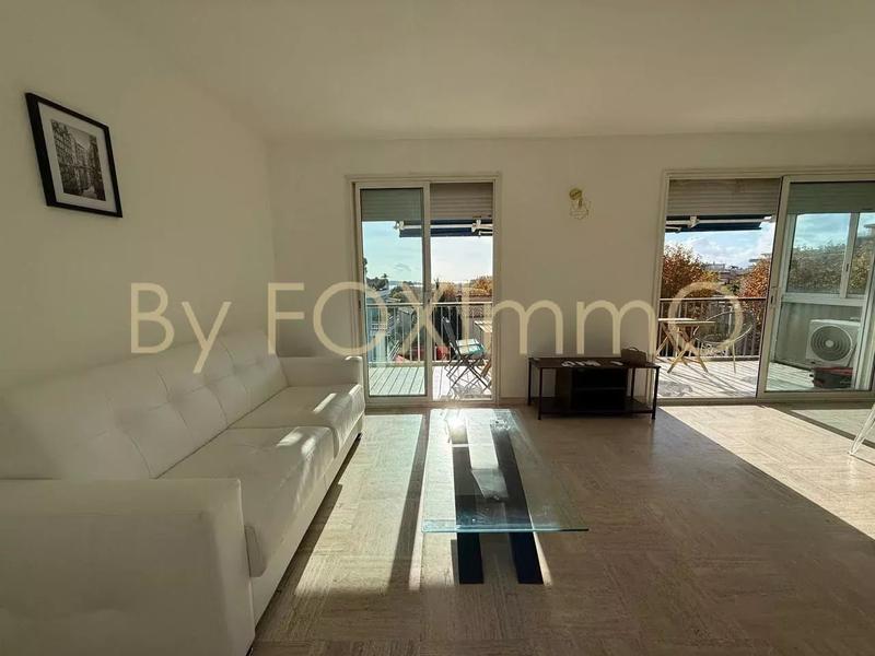 Appartement - 70 m² - 3 pièces