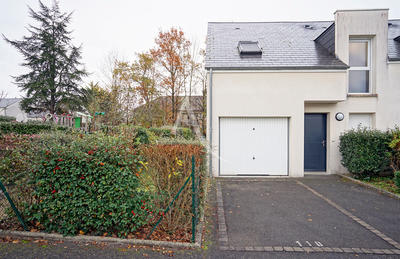 Maison - 84 m² - 4 pièces