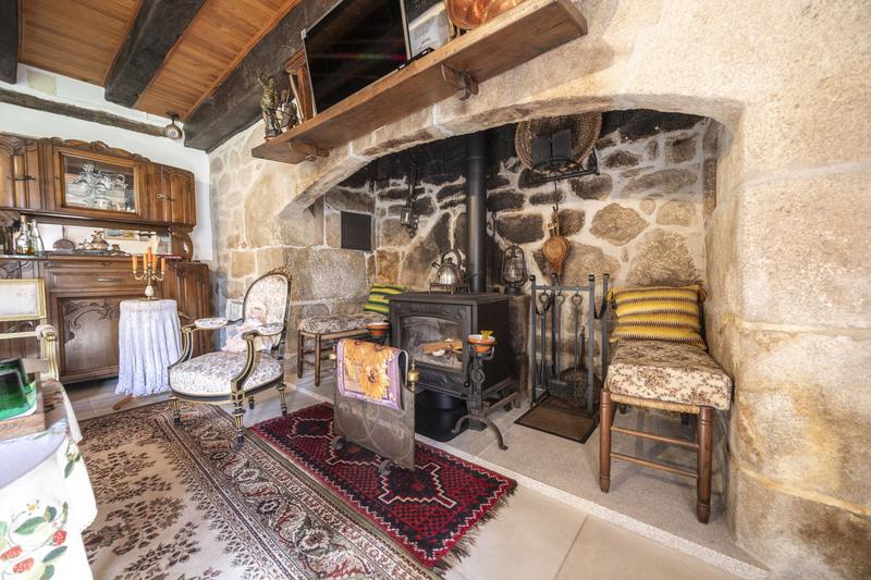 Maison ancienne - 224 m² - 8 pièces