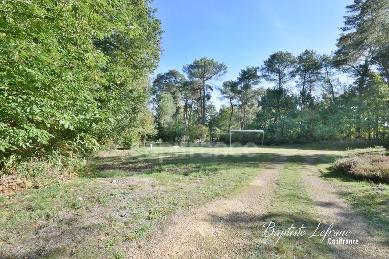 Propriété - 380 m² - 15 pièces