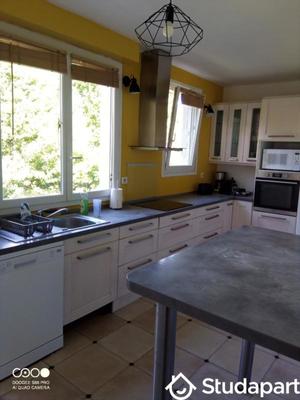 Chambre - 13 m² - 1 pièce