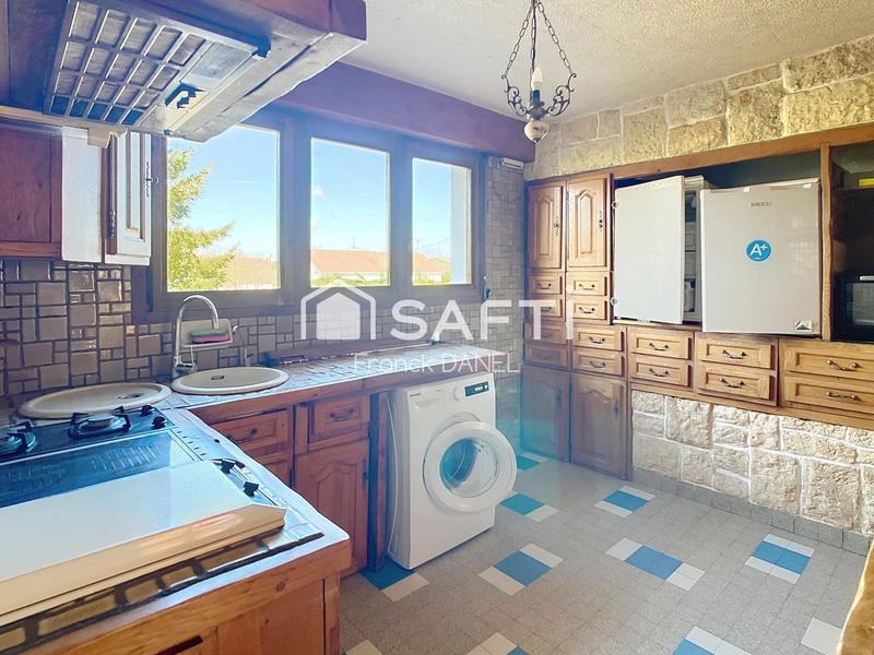 Maison - 141 m² - 9 pièces