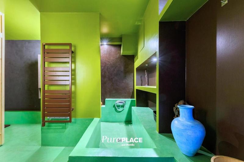 Maison - 350 m² - 10 pièces