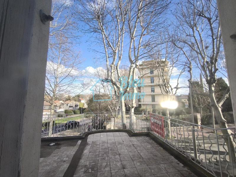 Appartement - 230 m² - 10 pièces