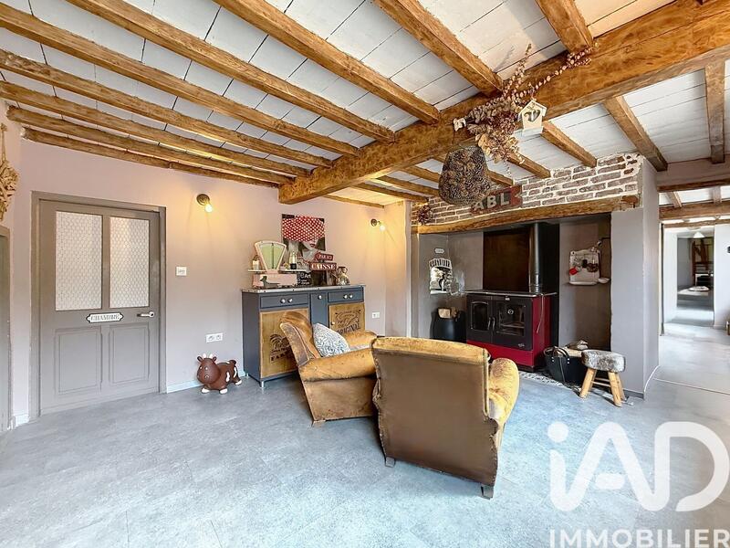 Maison - 222 m² - 6 pièces