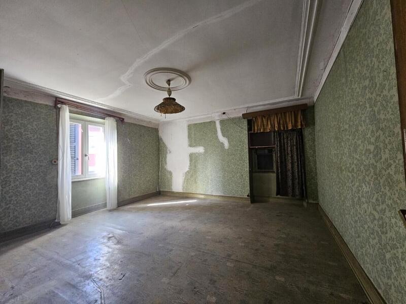 Maison - 167 m² - 9 pièces