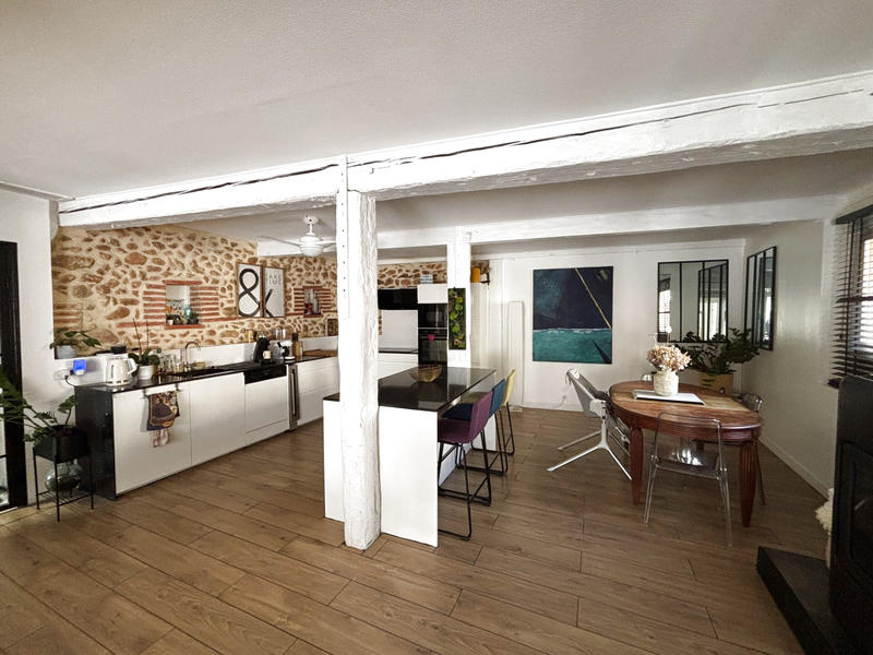 Maison - 215 m² - 5 pièces