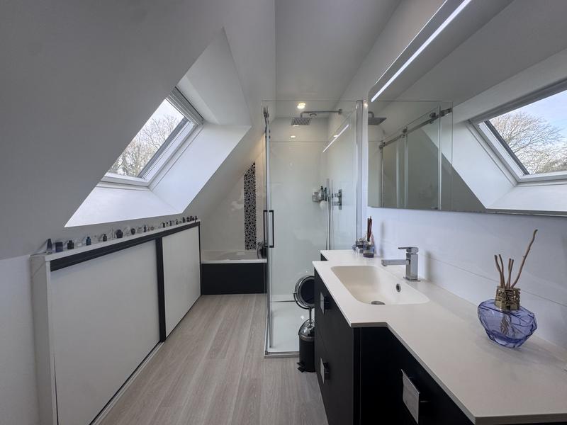 Maison - 96 m² - 4 pièces